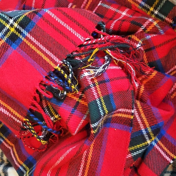 Two fun accent scarves to accessory with - Picture 5 of 5